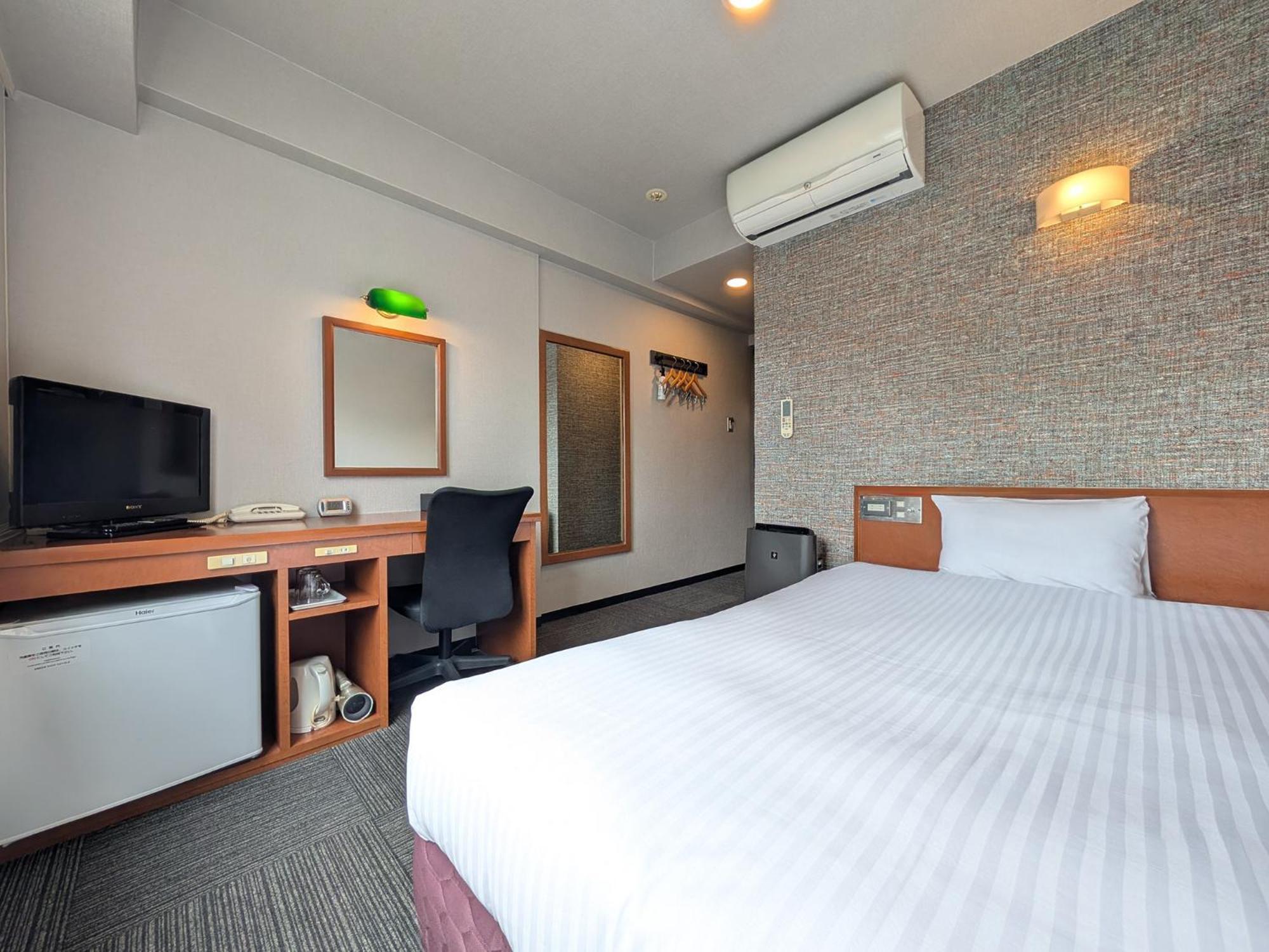 Gr Hotel Ginzadori Кумамото Екстериор снимка