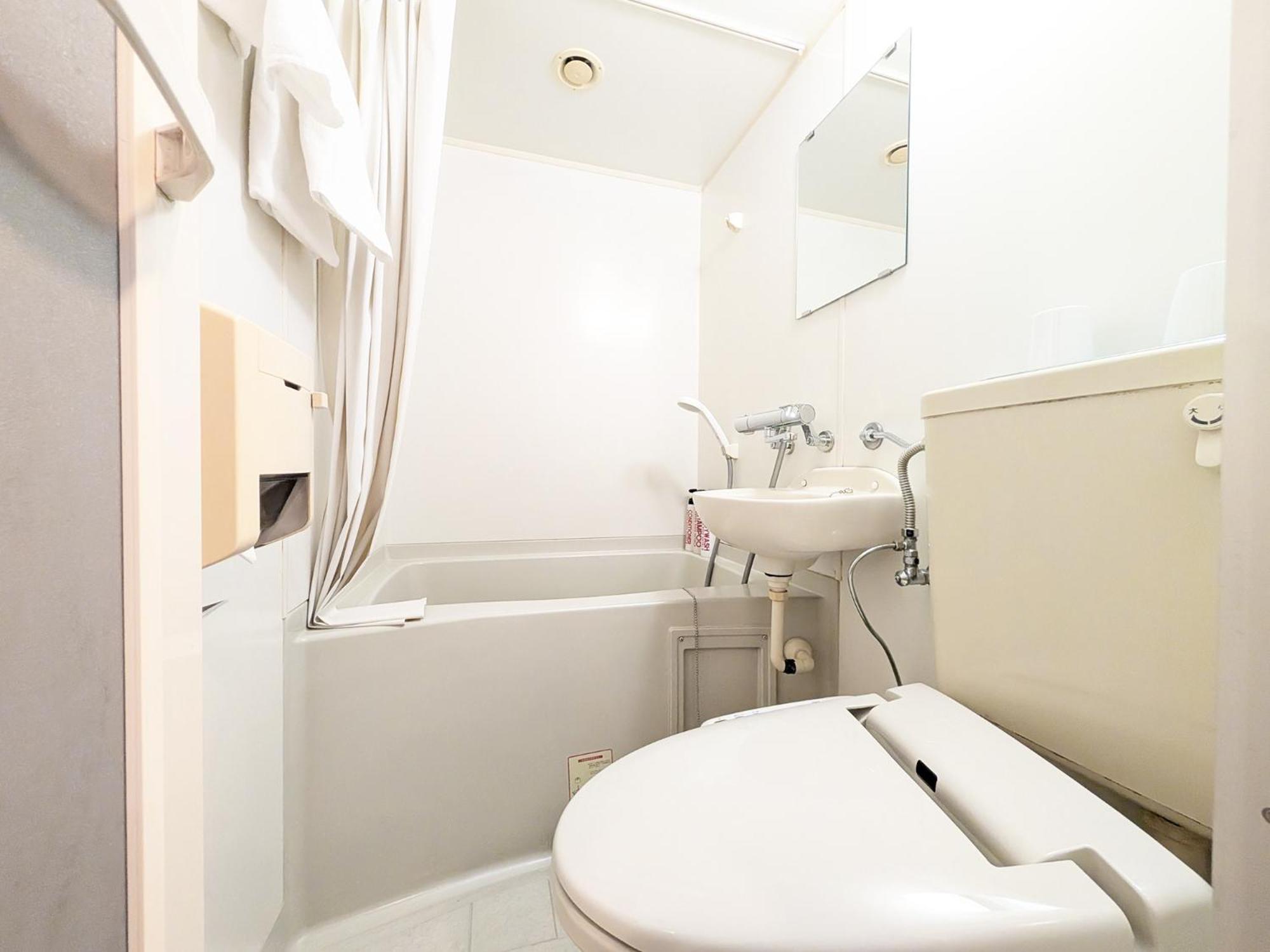 Gr Hotel Ginzadori Кумамото Екстериор снимка