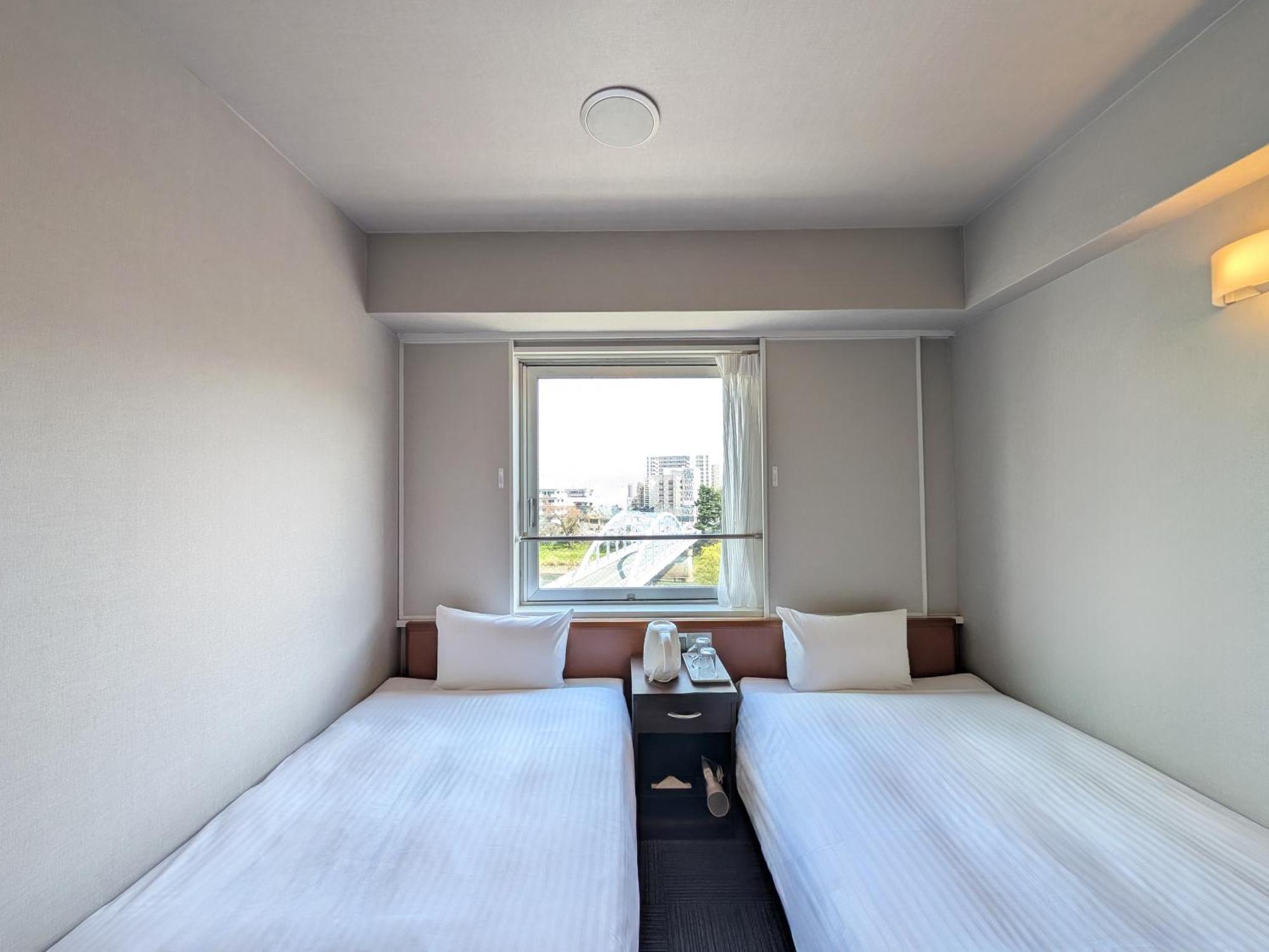 Gr Hotel Ginzadori Кумамото Екстериор снимка