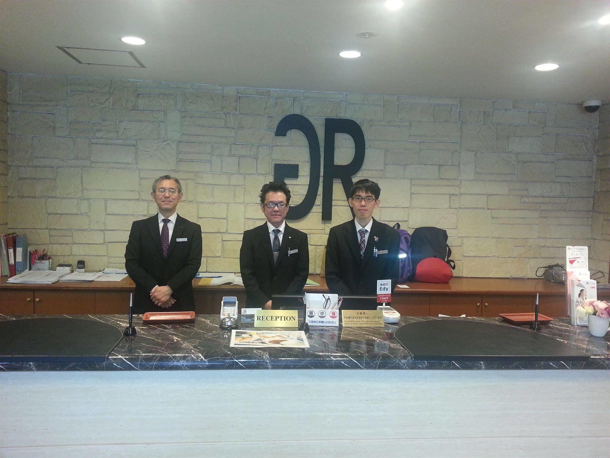 Gr Hotel Ginzadori Кумамото Екстериор снимка